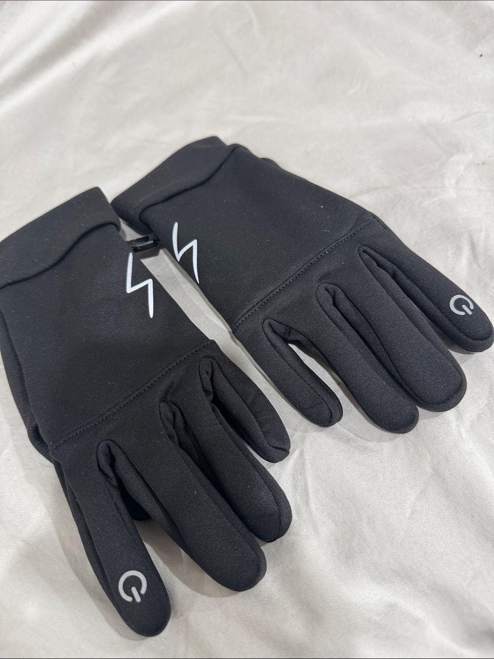 Unbranded Black Touchscreen Winter Gloves for Youth - Picture 2 of 6